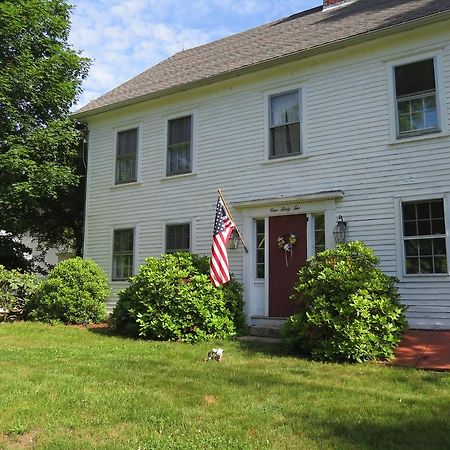 Timber Post Bed & Breakfast Нашуа Екстериор снимка