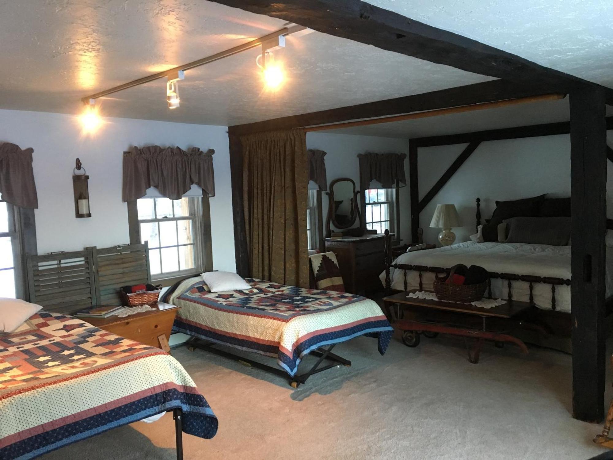 Timber Post Bed & Breakfast Нашуа Екстериор снимка