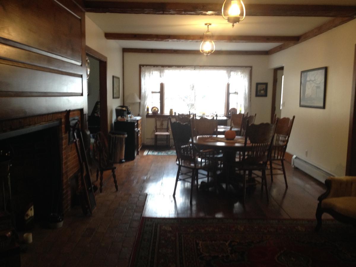 Timber Post Bed & Breakfast Нашуа Екстериор снимка