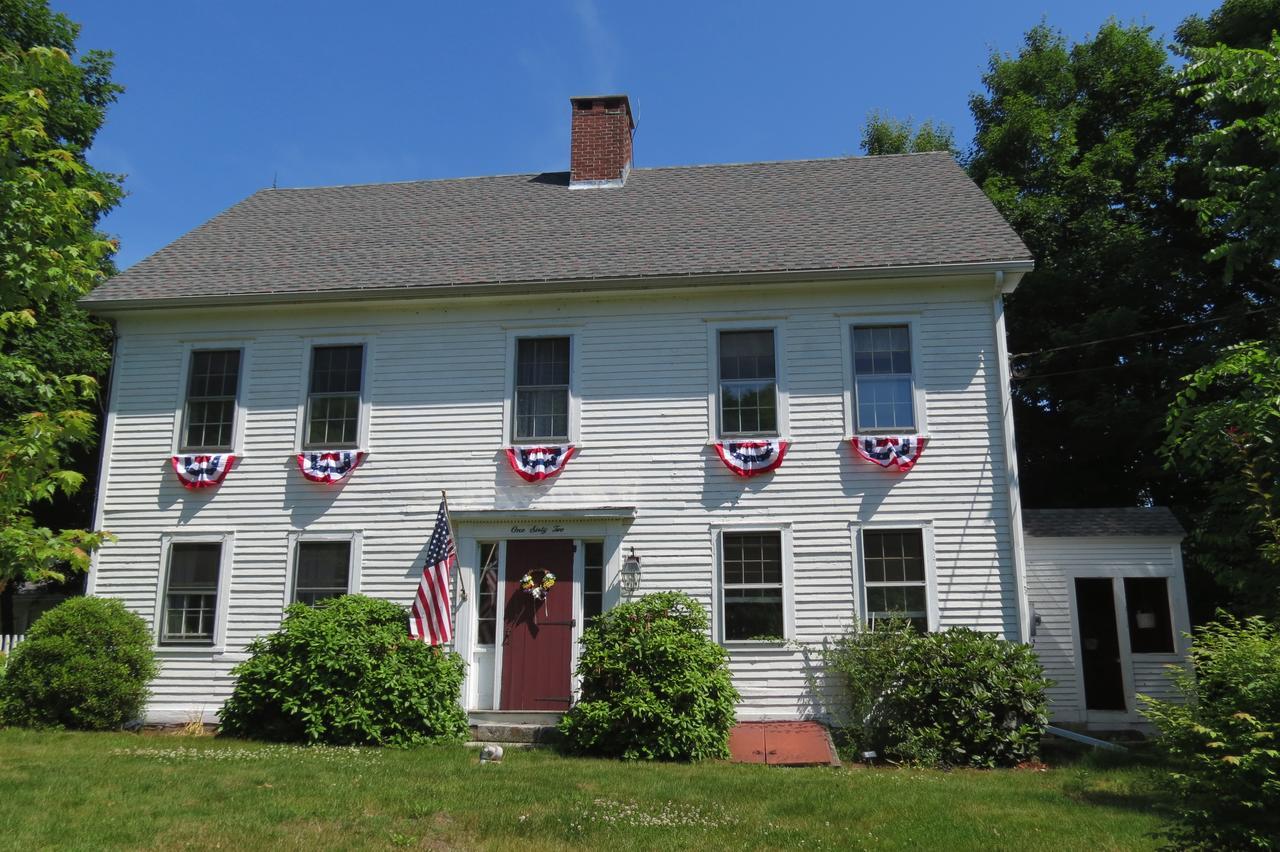 Timber Post Bed & Breakfast Нашуа Екстериор снимка